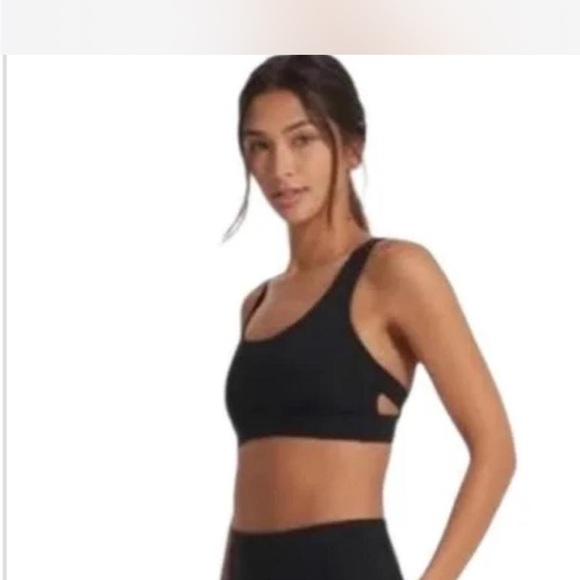 Black Vuori Stride sports bra with cut out detail #activewear
Size XS - Picture 2 of 5